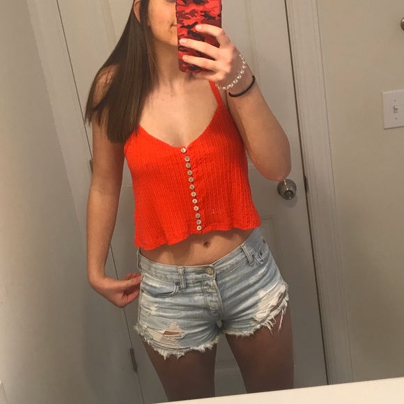 Red-orange Button Crop Tank Top - Picture 2 of 4